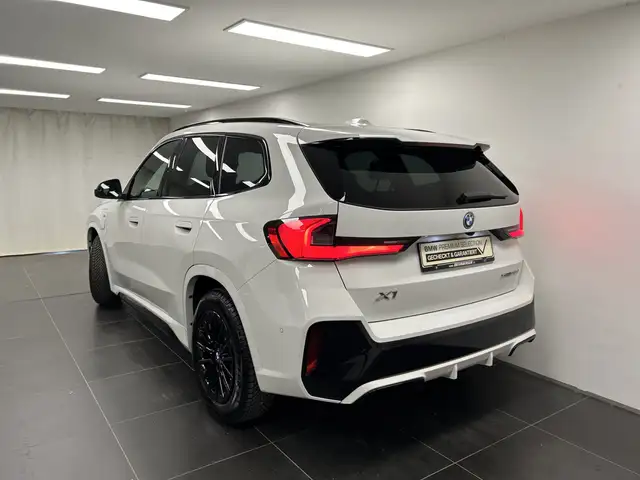 BMW X1 view 12