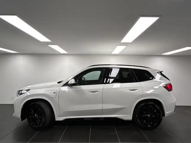 BMW X1 view 2