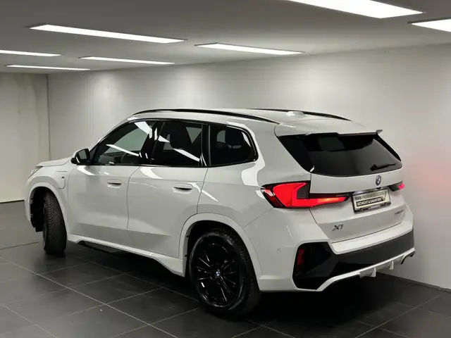 BMW X1 view 3