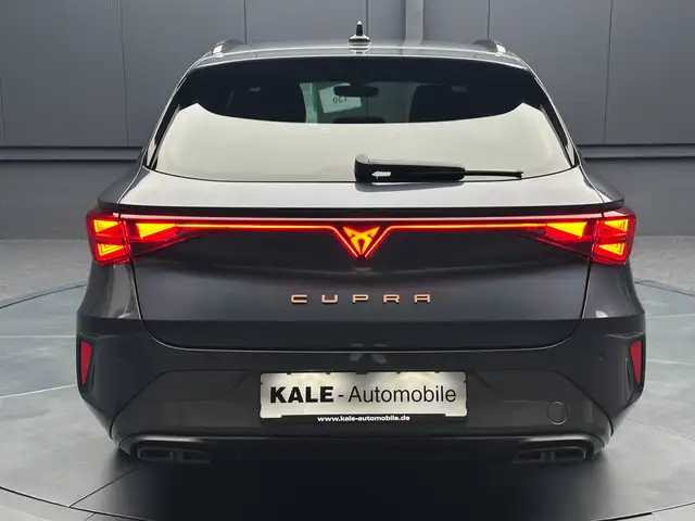 Cupra Leon view 4