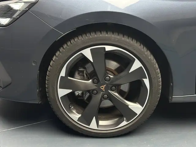 Cupra Leon view 9