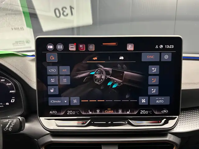 Cupra Leon view 21