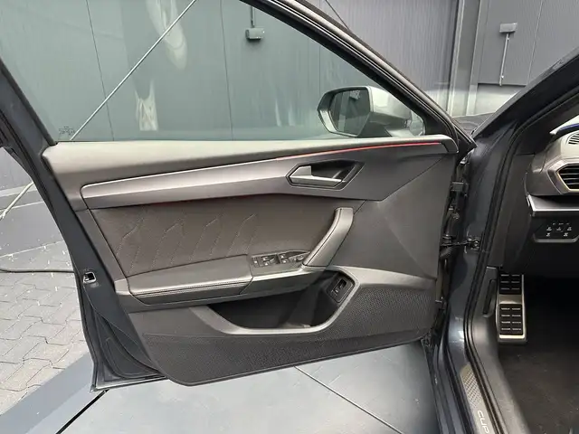 Cupra Leon view 13