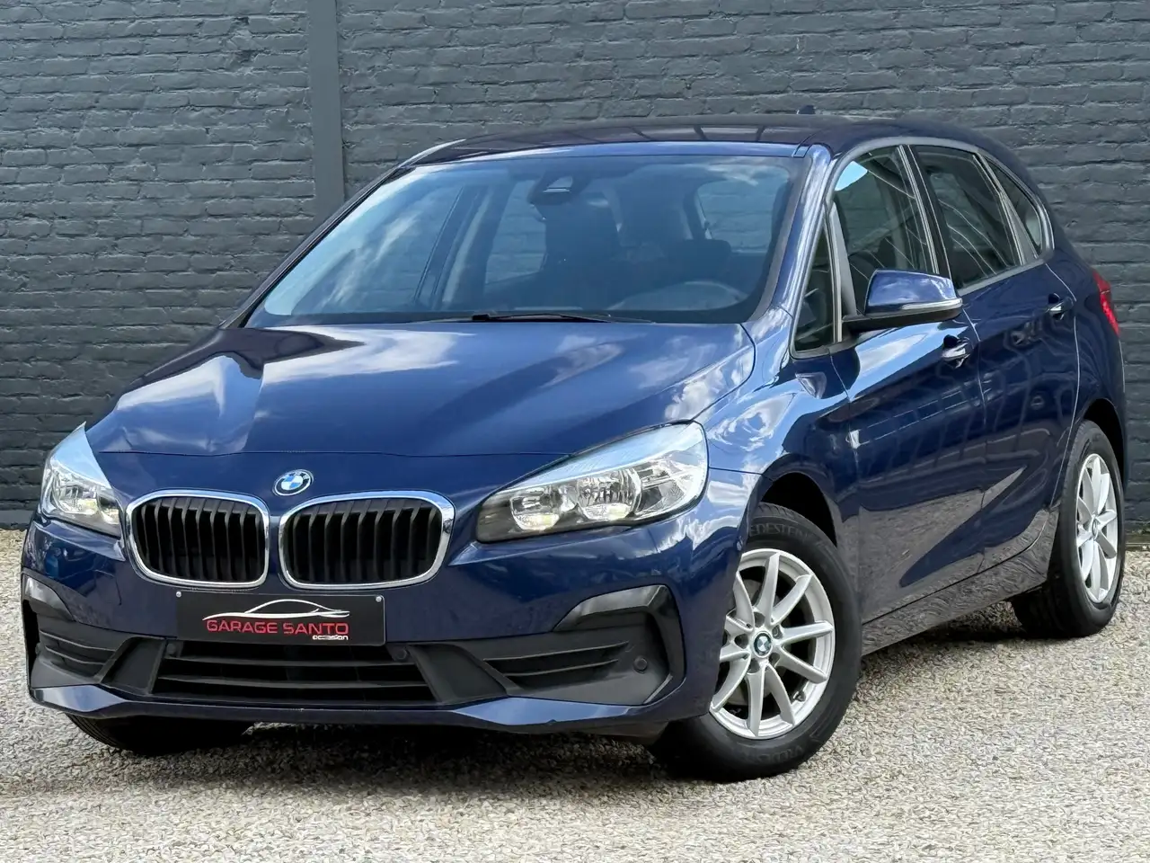 BMW 216