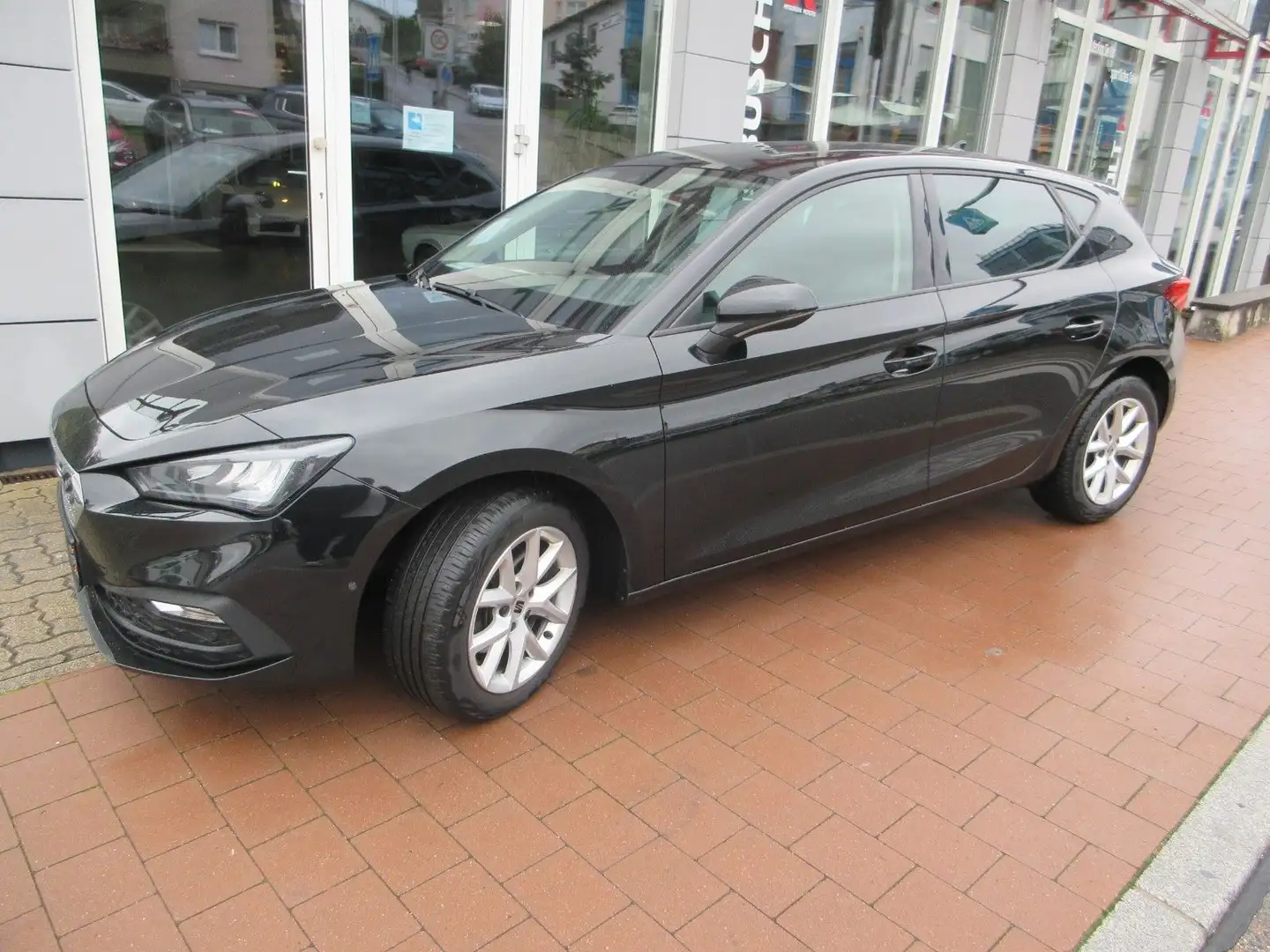 SEAT Leon 1.5 TSI ACT 96kW Style/Sitzheizung/Climatro Schwarz - 2