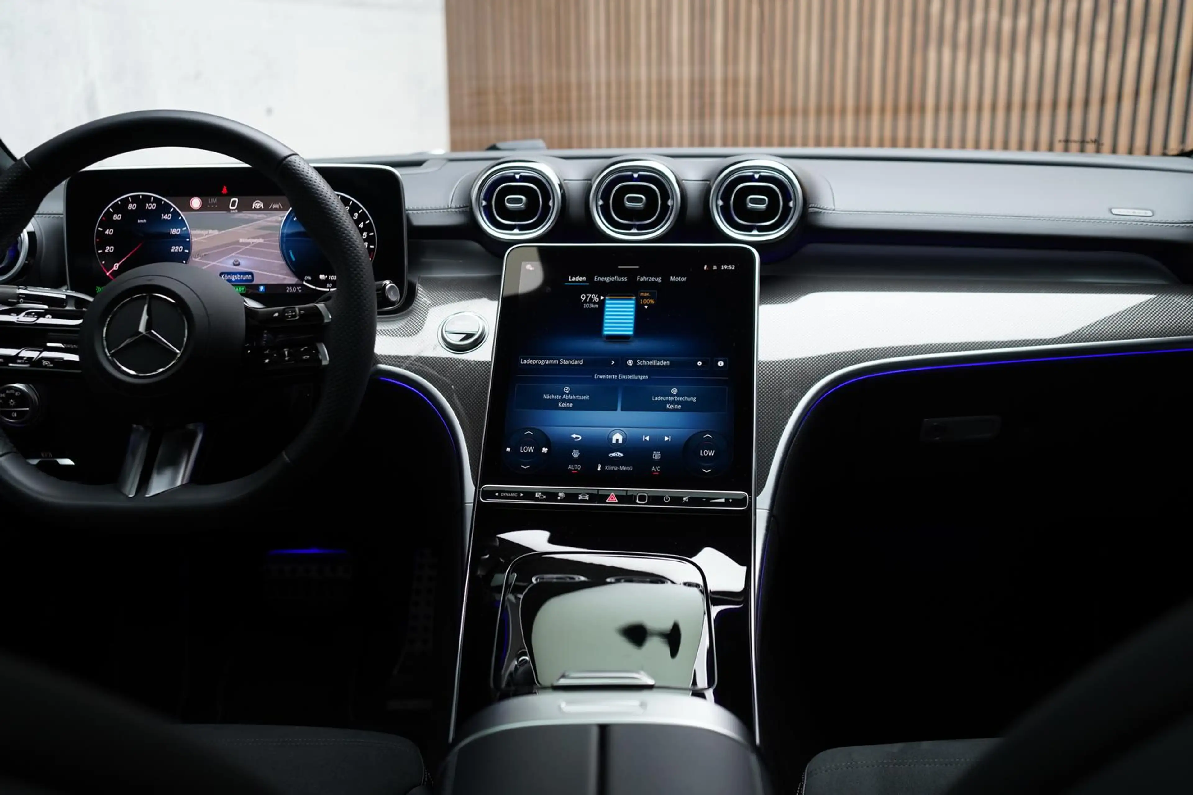 Mercedes-Benz CLE 300 e AMG Line Premium + | Pano | HuD | Burm — photo 12