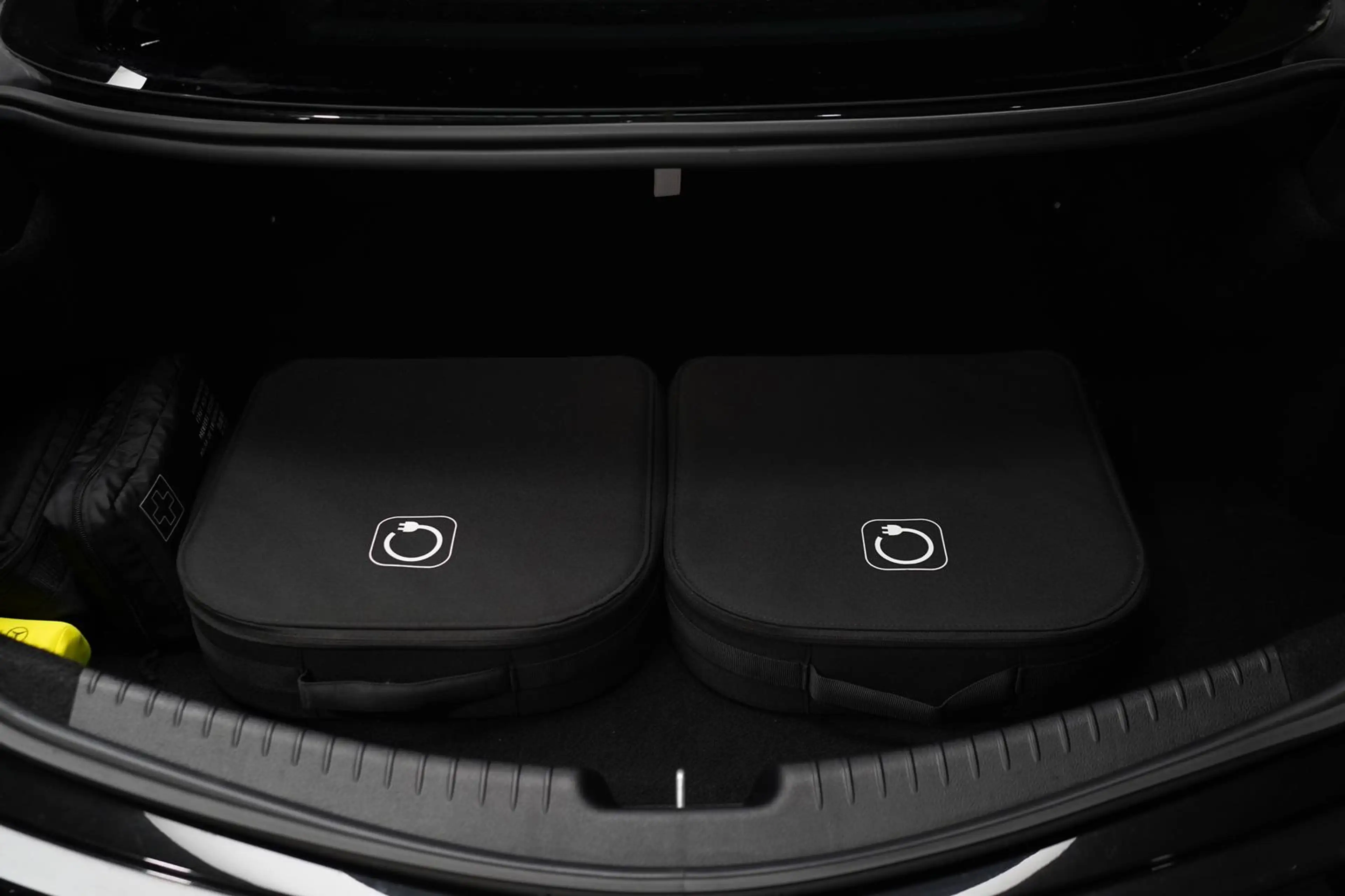 Mercedes-Benz CLE 300 e AMG Line Premium + | Pano | HuD | Burm — photo 11
