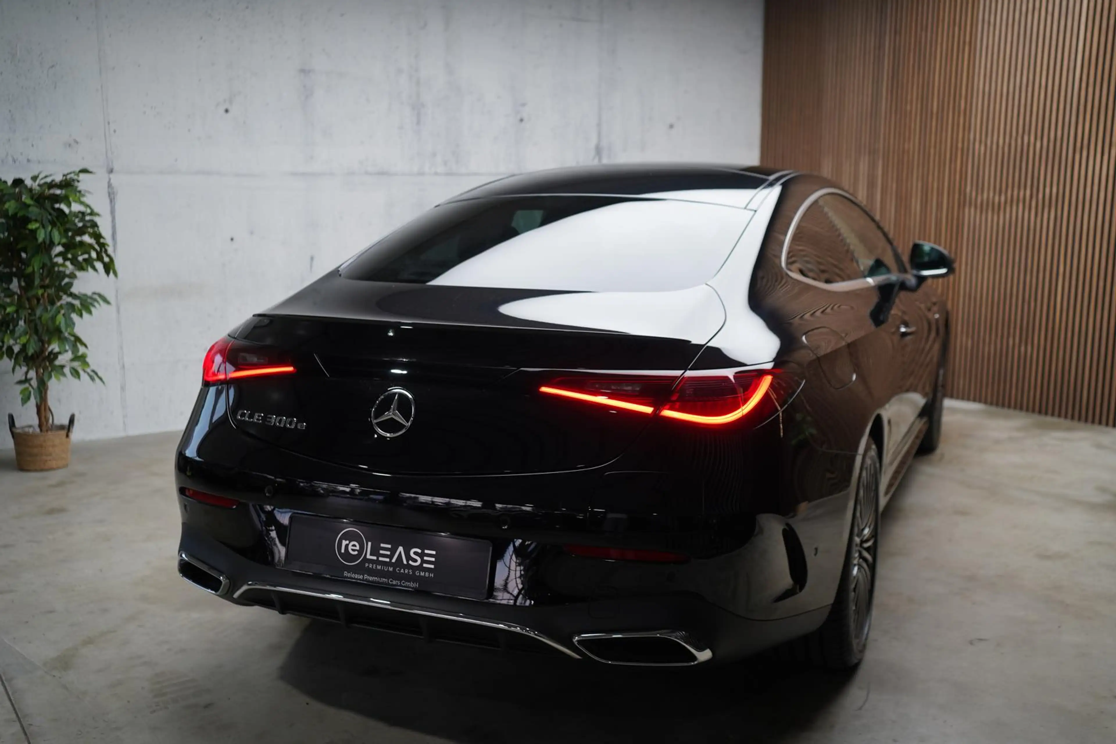 Mercedes-Benz CLE 300 e AMG Line Premium + | Pano | HuD | Burm — photo 8