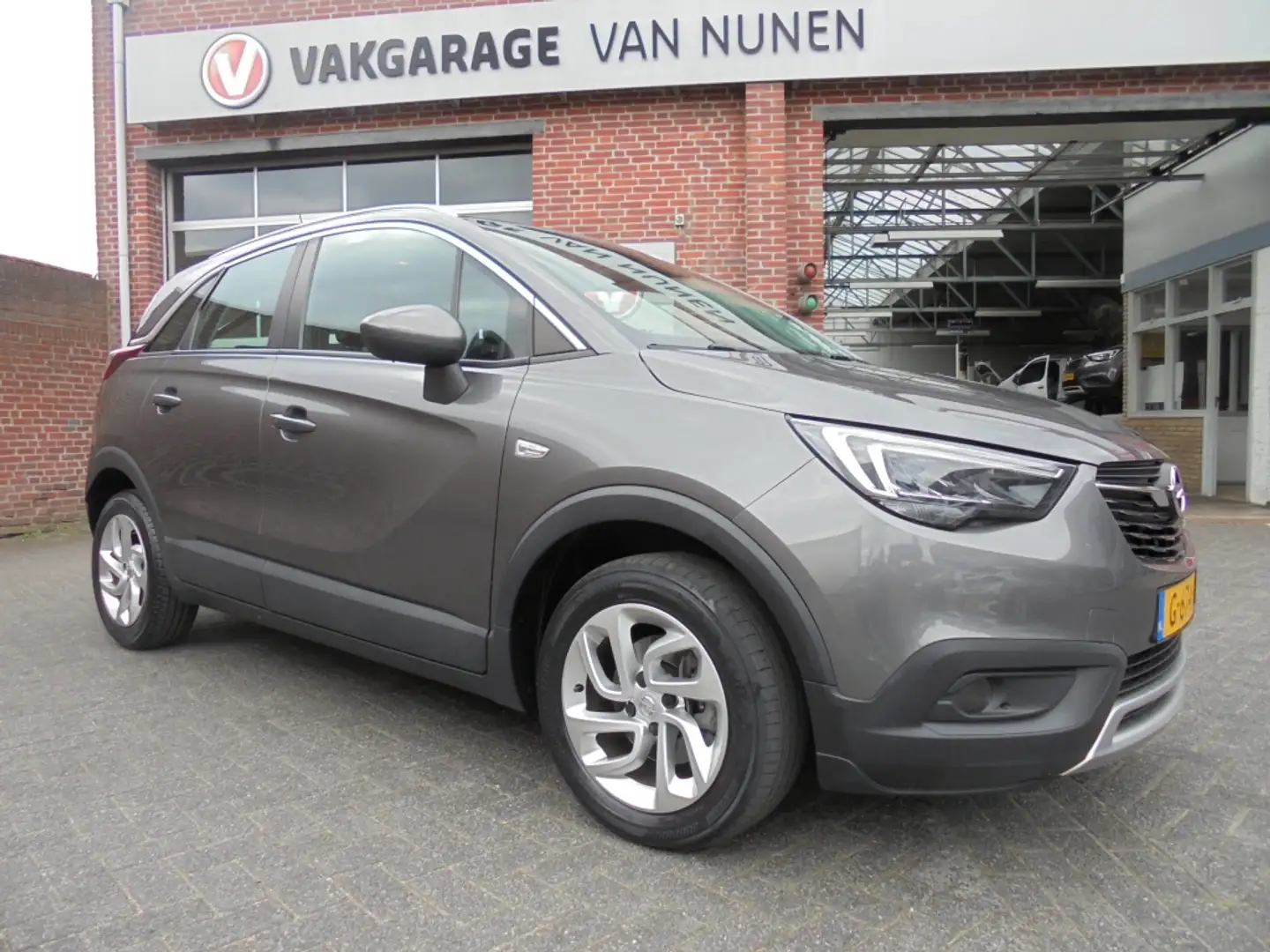 opel crossland