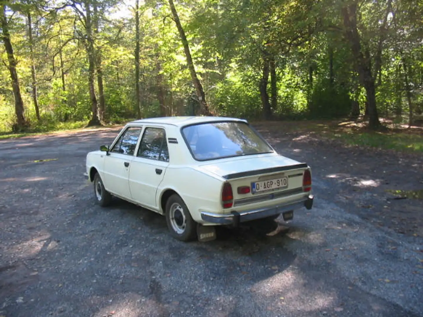 Skoda 105 S Weiß - 2
