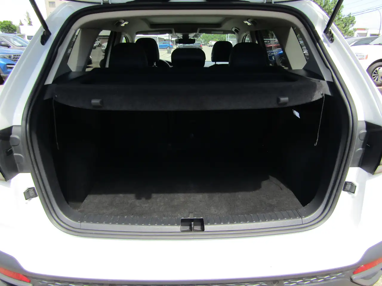 Volkswagen Taos снимка Volkswagen Taos
