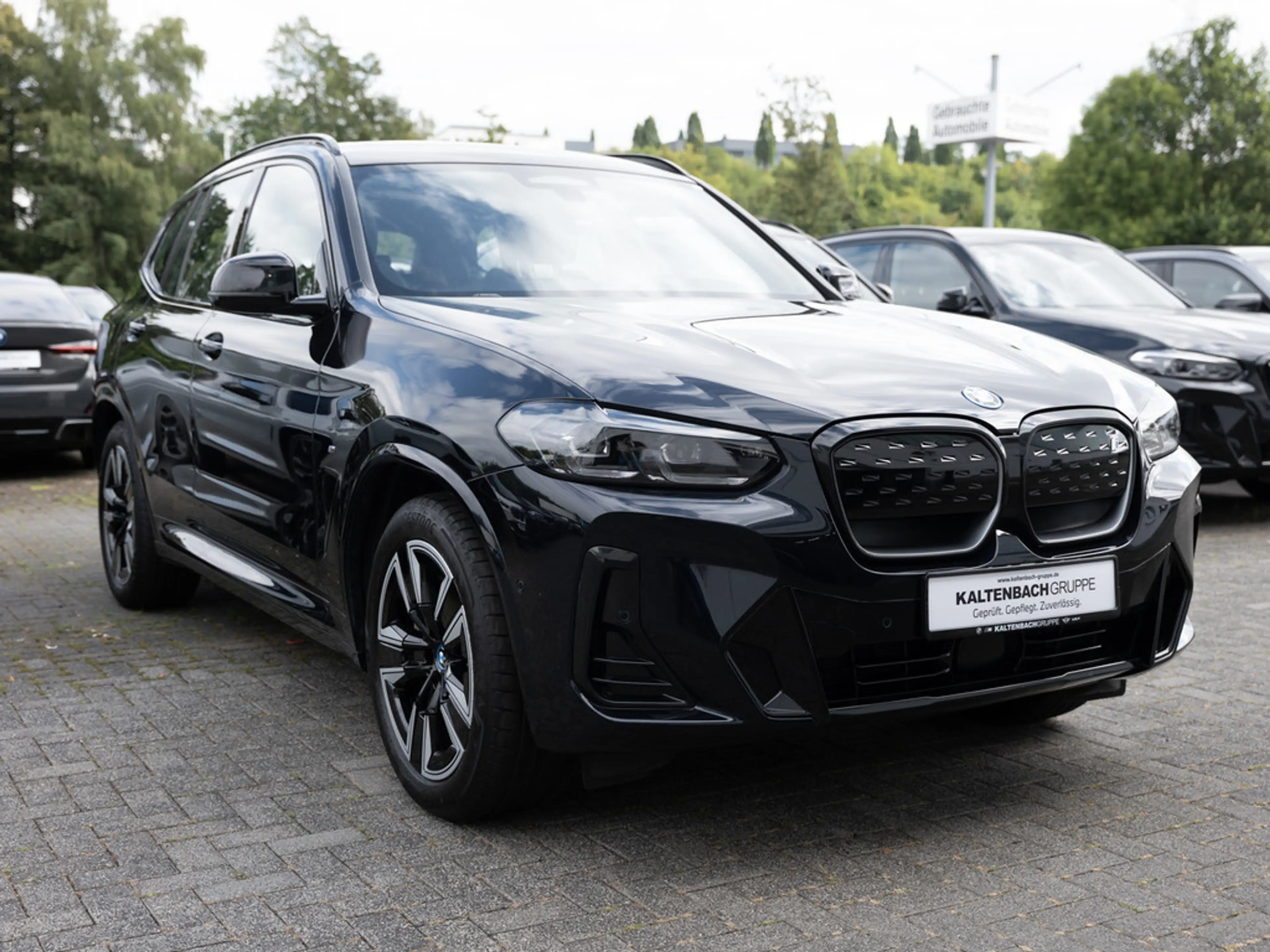 BMW X3 Inspiring PANO AHK LED ACC W-LAN NAVI SHZ — photo 5