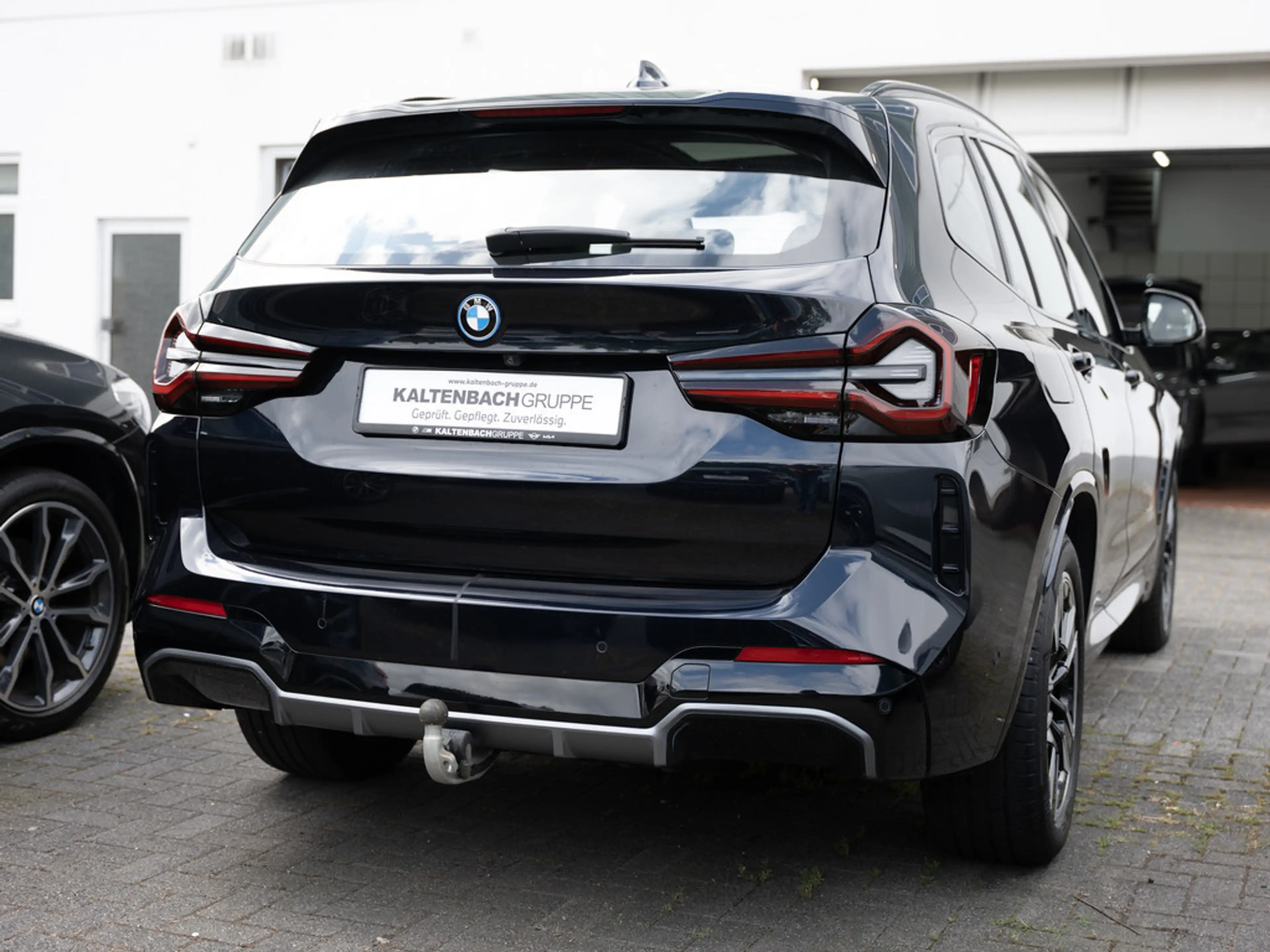 BMW X3 Inspiring PANO AHK LED ACC W-LAN NAVI SHZ — photo 6