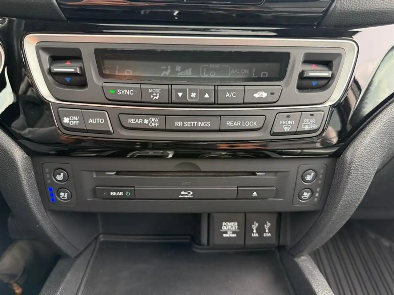Honda Pilot photo Honda Pilot