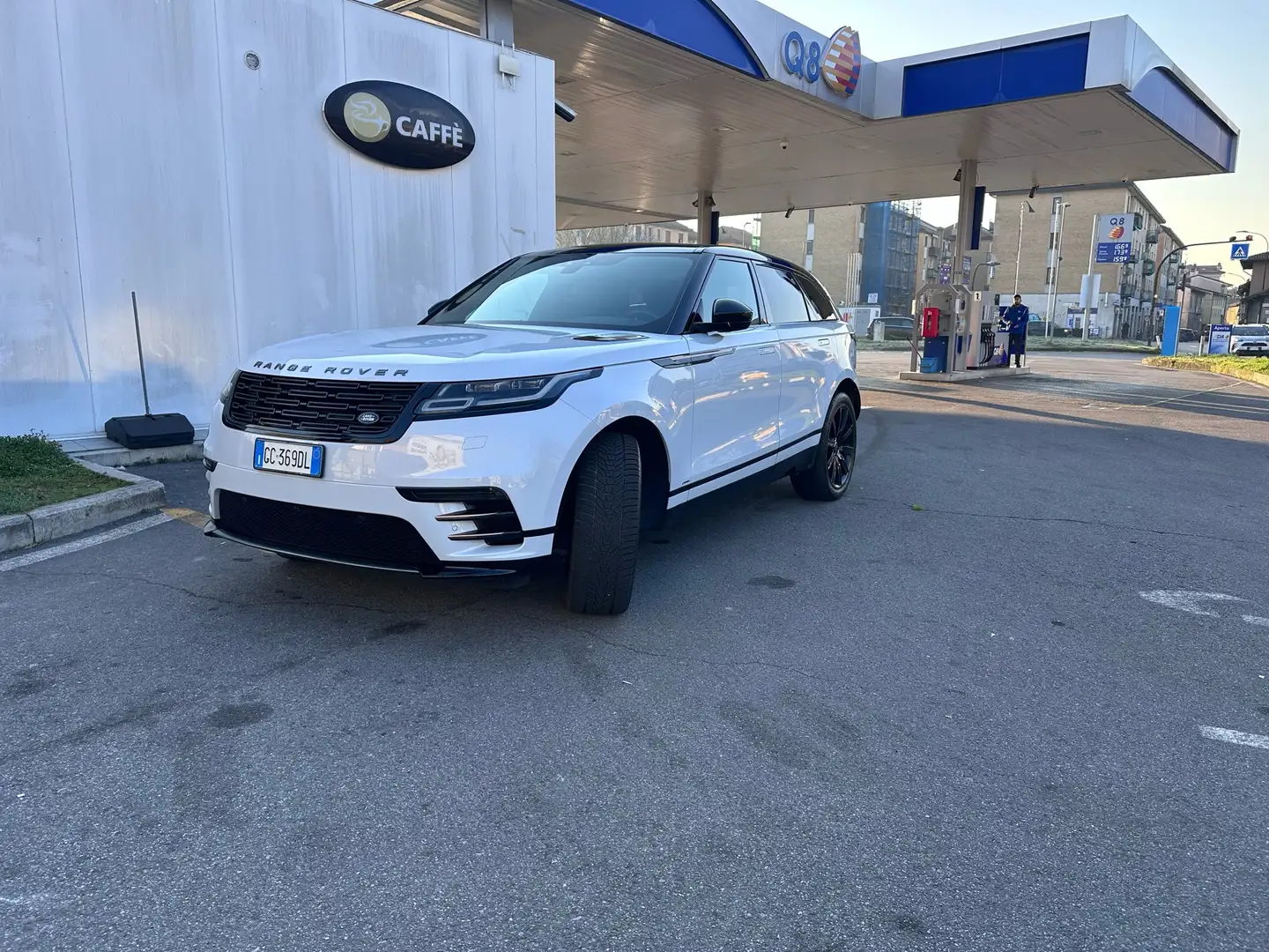 Land Rover Range Rover Velar R-dinamic S - 1