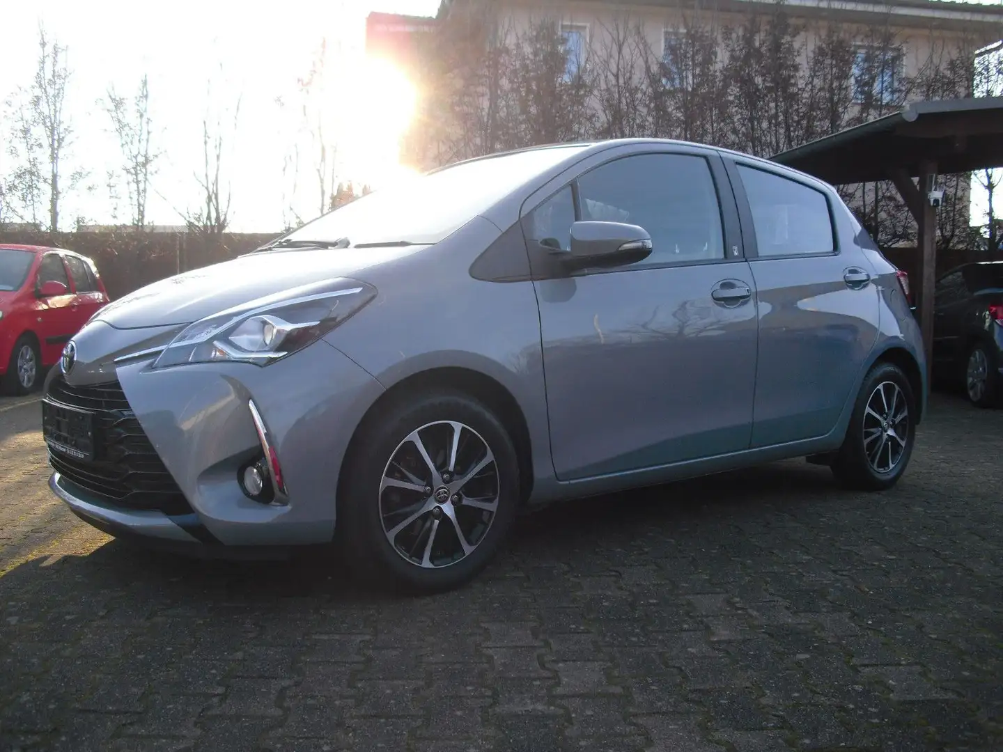 Toyota Yaris *Sitzheizung*Kamera*Assistentsysteme Grau - 2