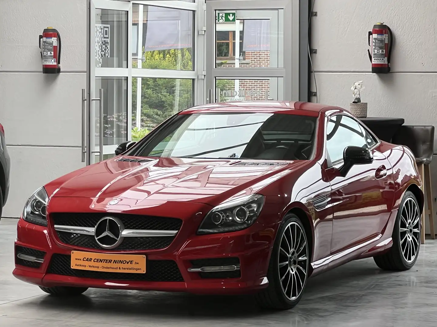 Mercedes-Benz SLK 250 SLK 250 AMG PACK / SERVICE HISTORY / Rouge - 1