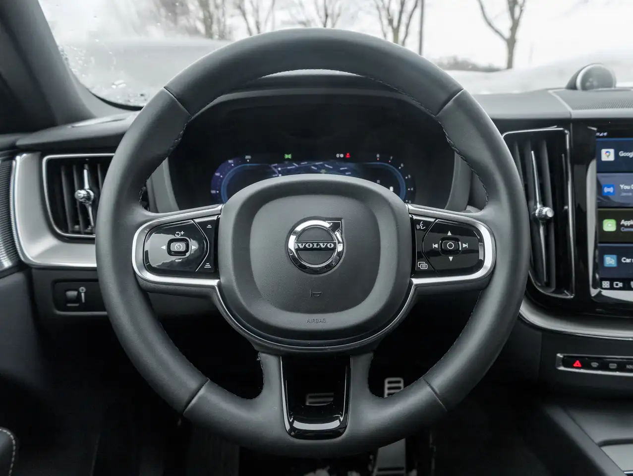 Volvo XC60 снимка Volvo XC60