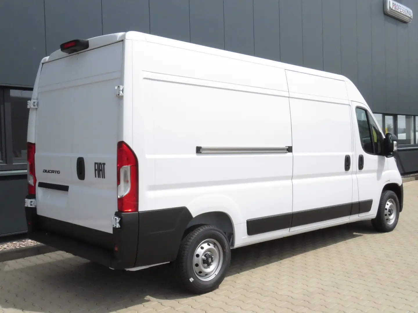 Fiat Ducato 35 L3H2 140 / 10-Zoll-Navigation Weiß - 2