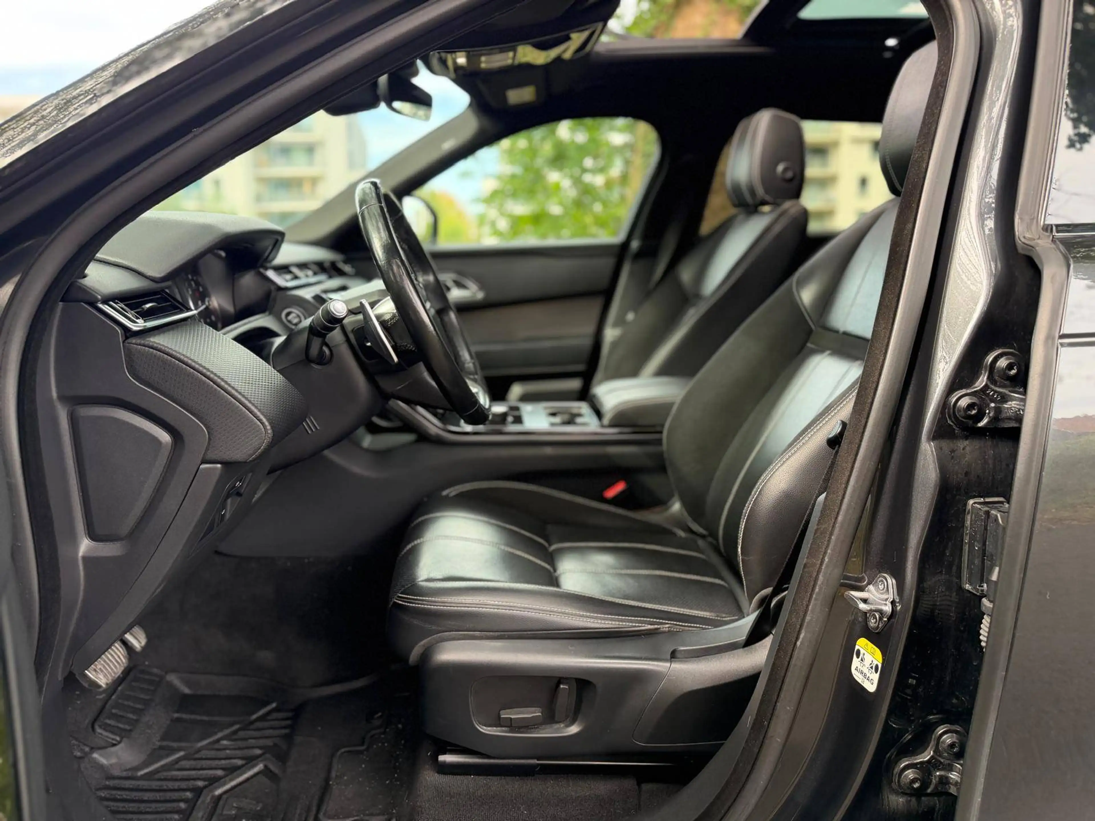 Land Rover Range Rover Velar Velar 2.0 TD4 R-Dynamic S (EU6b) — photo 14