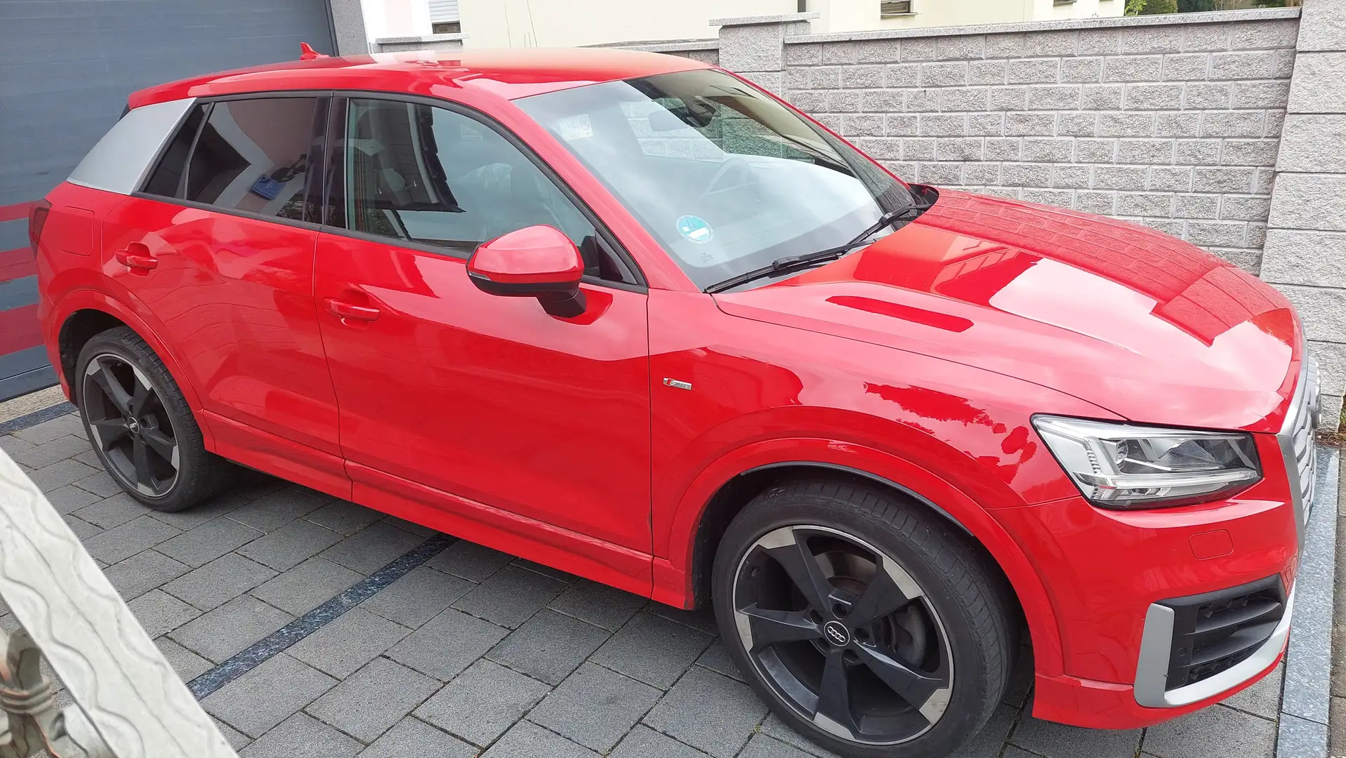 Audi Q2 Q2 2.0 TDI quattro S tronic sport Rot - 2