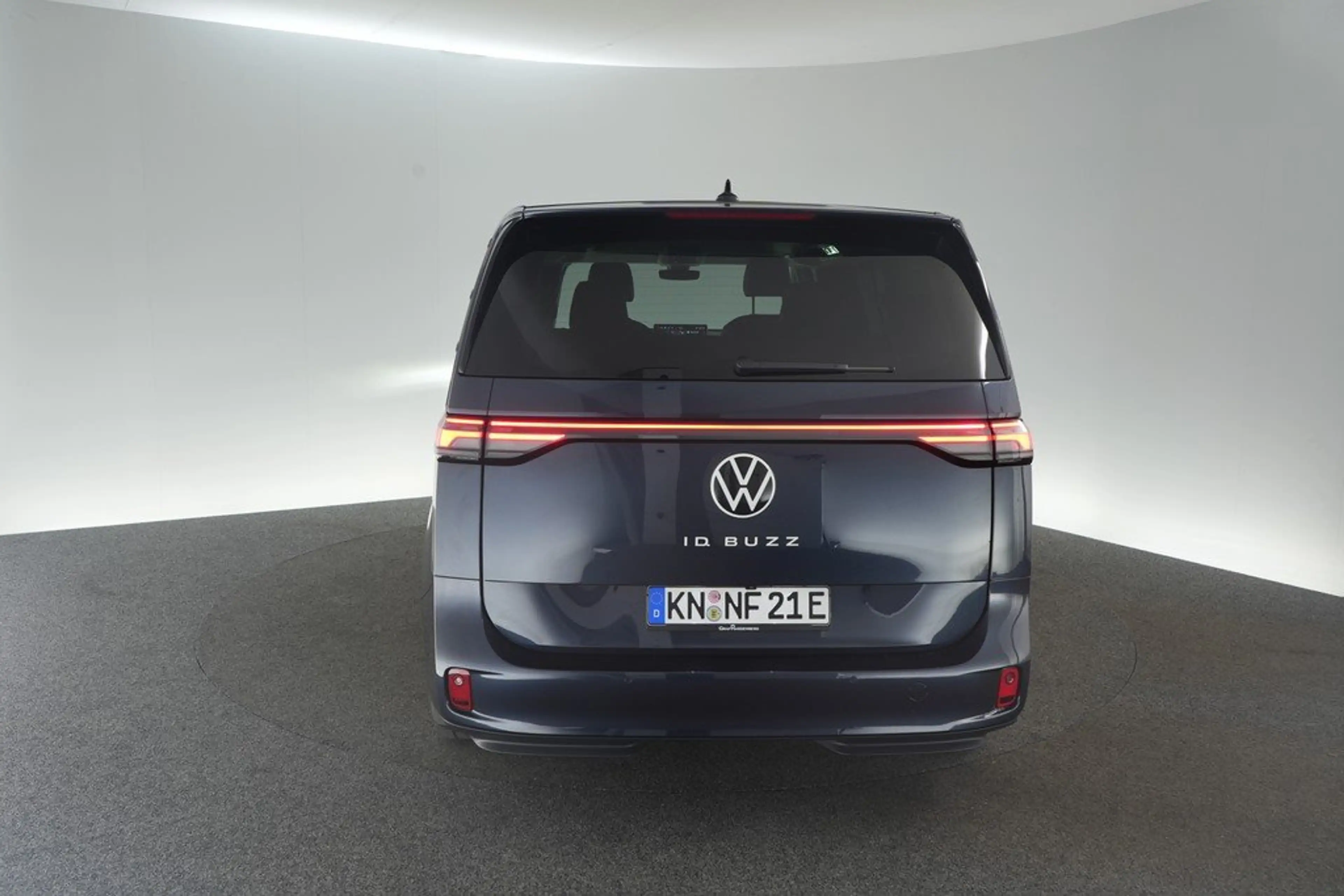 Volkswagen ID. Buzz ID Buzz Pro 210 kW LR Matrix ACC 360° AHK Pano — photo 4