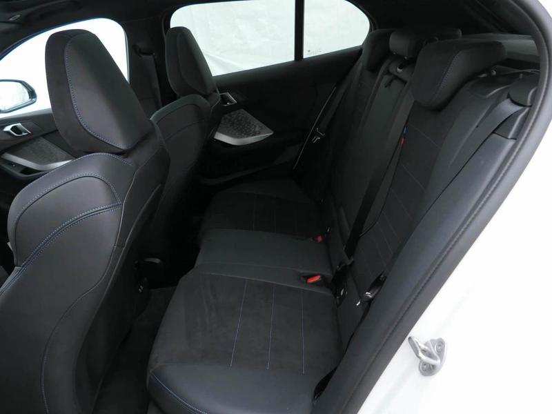 BMW 118 d M Sport PANO SHZ Tempomat 2ZK — photo 10