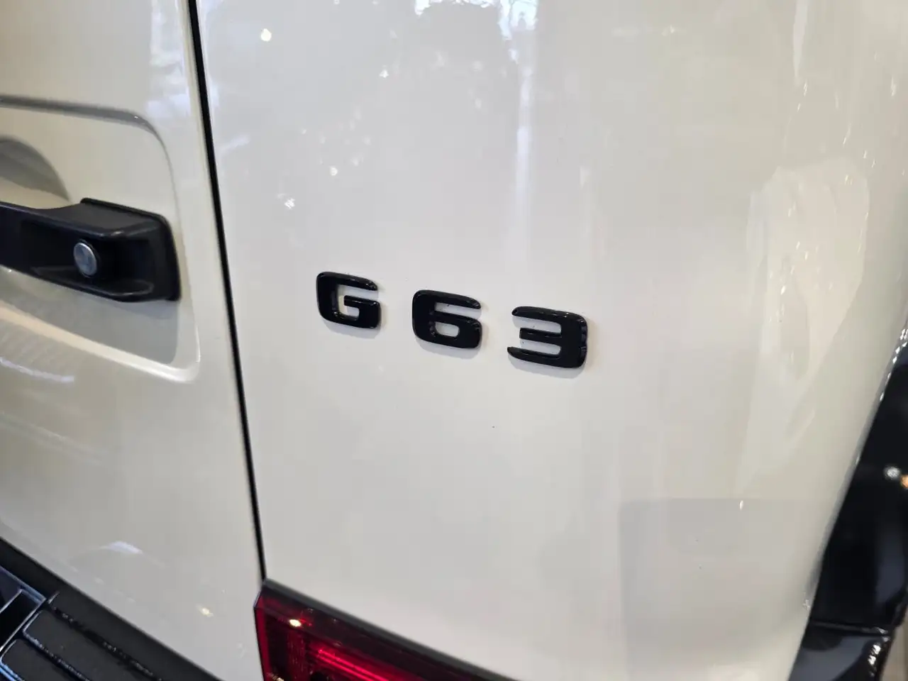 Mercedes-Benz G-Class снимка Mercedes-Benz G-Class