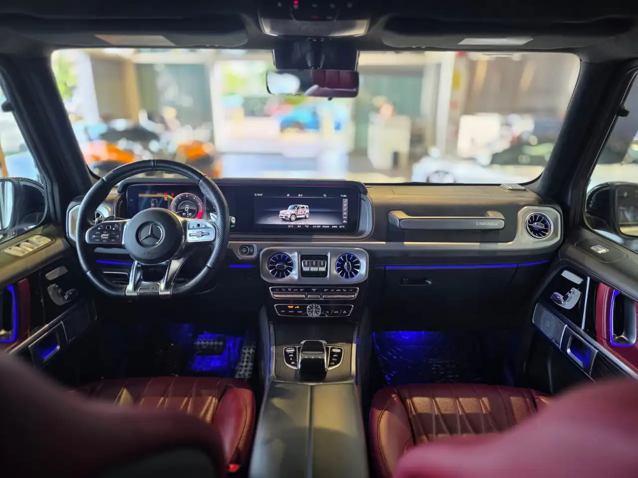 Mercedes-Benz G-Class снимка Mercedes-Benz G-Class