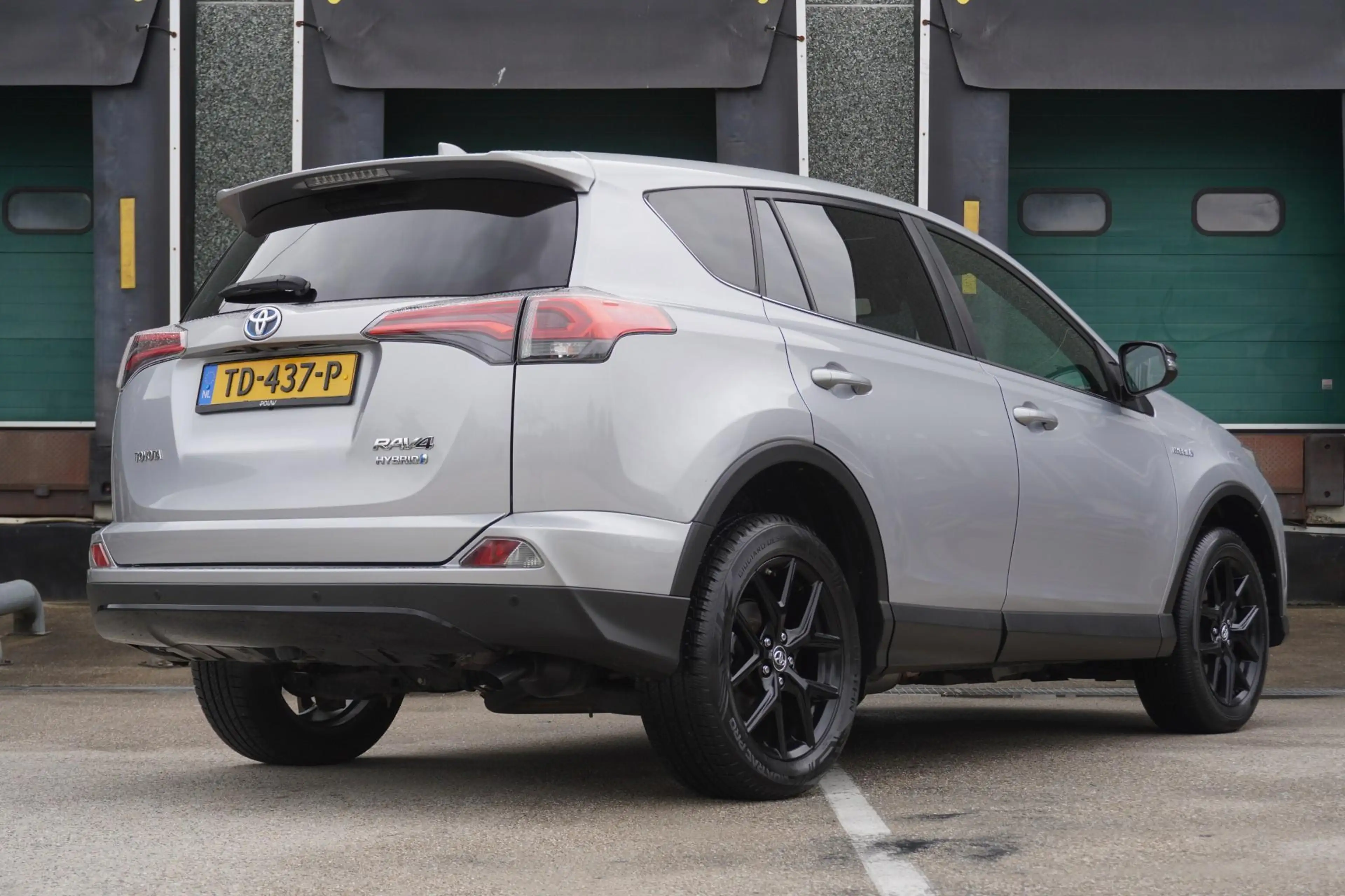 Toyota RAV 4 2.5 Hybrid 197pk Black Edition | Panoramadak | ACC — photo 2