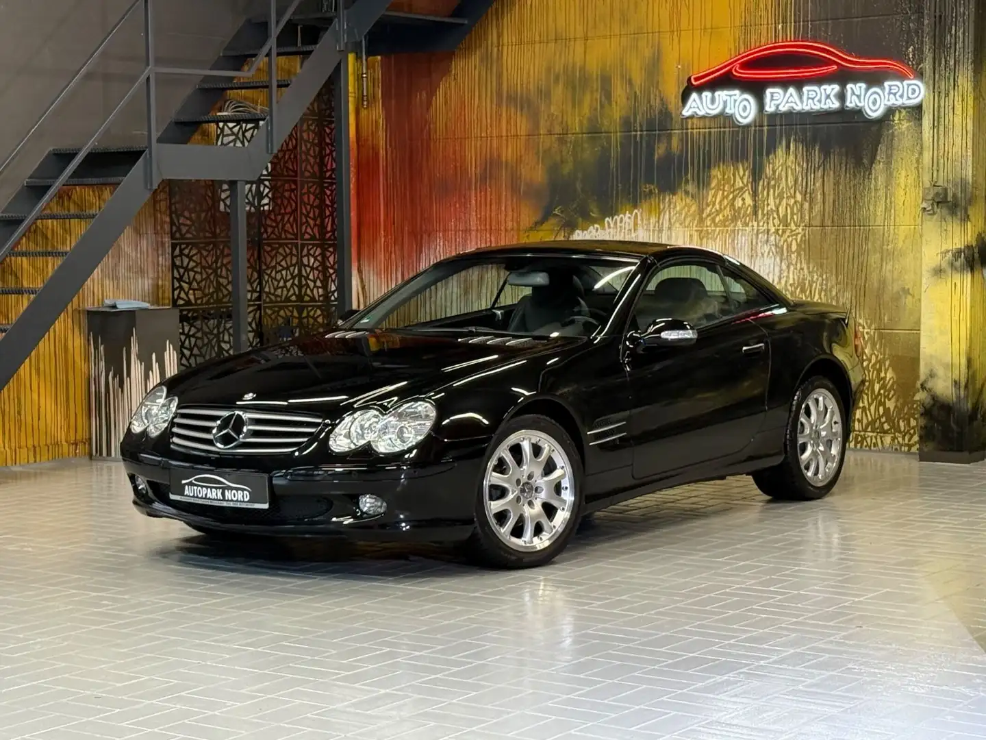 Mercedes-Benz SL 350 Aut.~LEDER~NAVI~XENON~2-HAND~UNFALLFREI Schwarz - 1