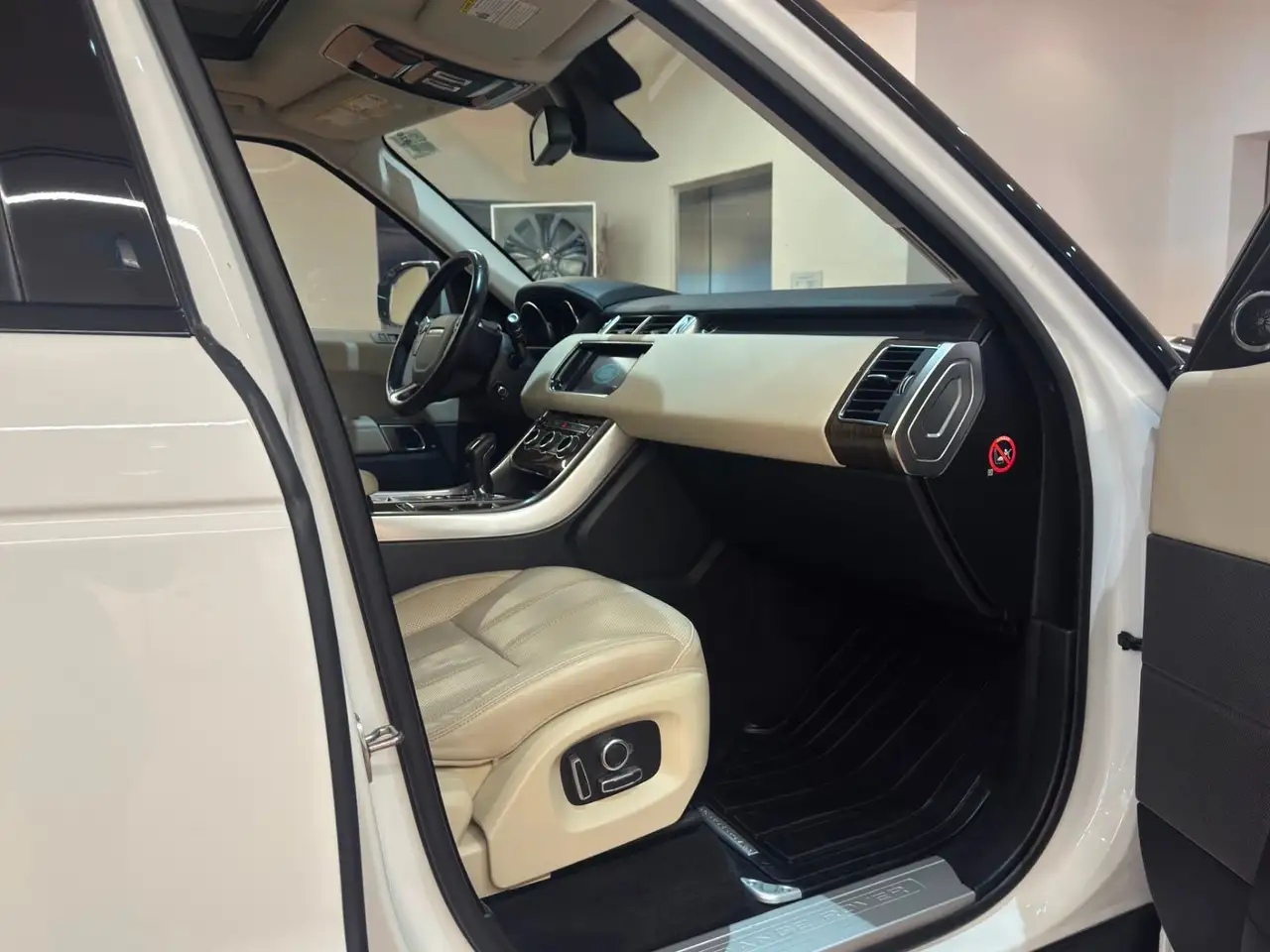 Land Rover Range Rover Sport fotografie Land Rover Range Rover Sport