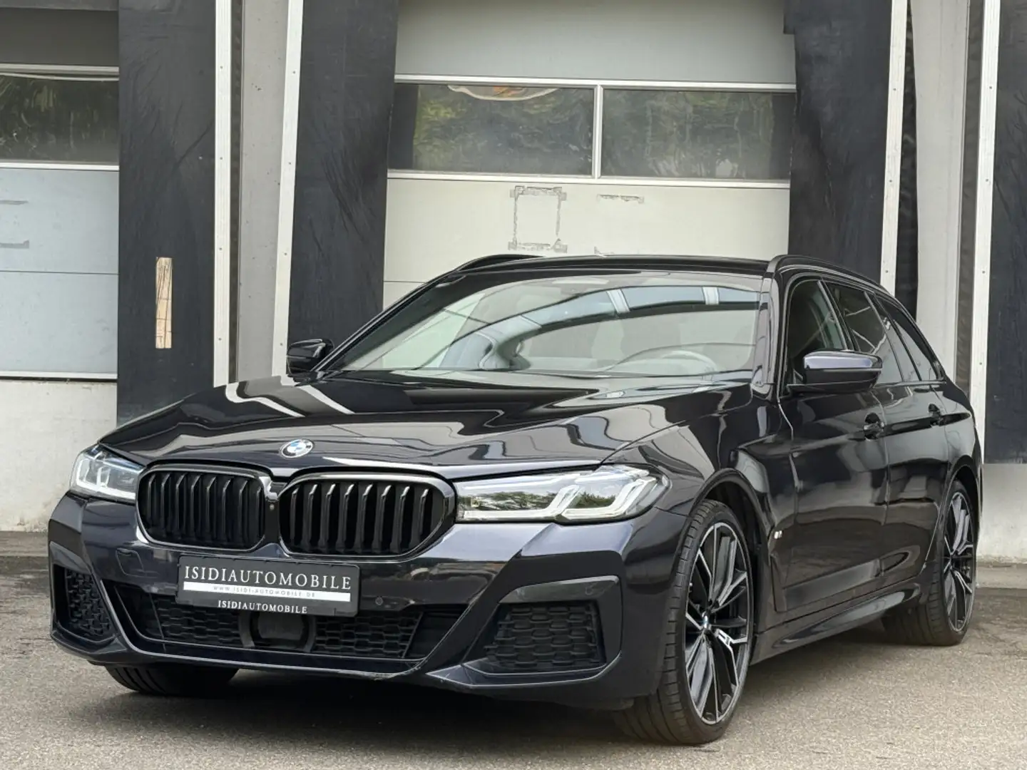 BMW 520 d xDrive M Sport Laser Harm Kard Head-Up AHK Nero - 1