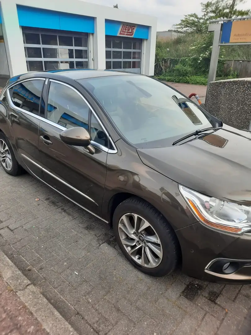 Citroen DS4 1.6 THP Sport Chic Коричневий - 2