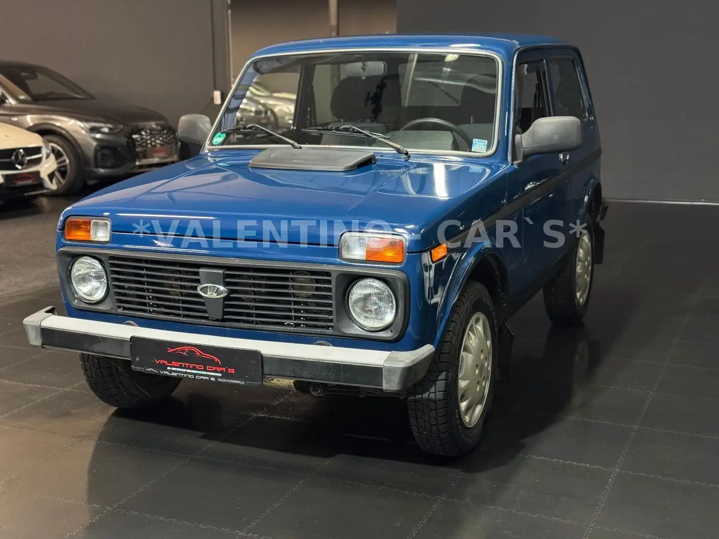 Lada Niva /4x4/2 Türer/4Sitzer/Servo/wenig-km/ATR/1HD Kék - 2