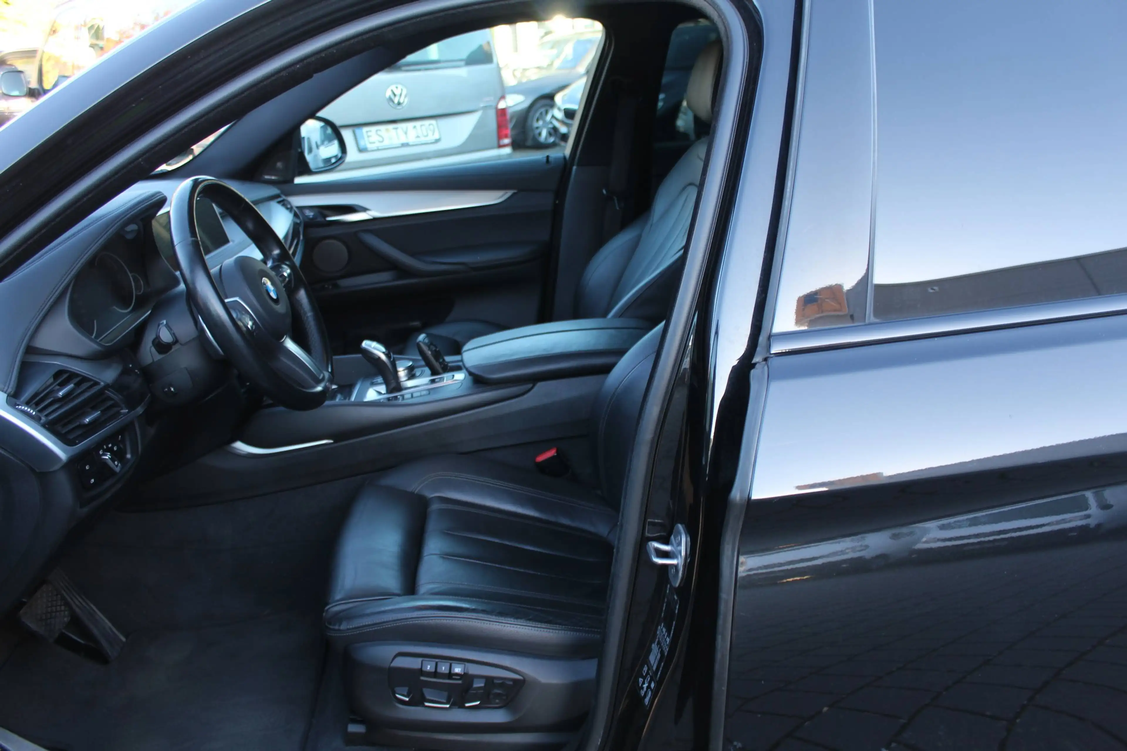 BMW X6 xDrive 30 d M Paket Voll — photo 9