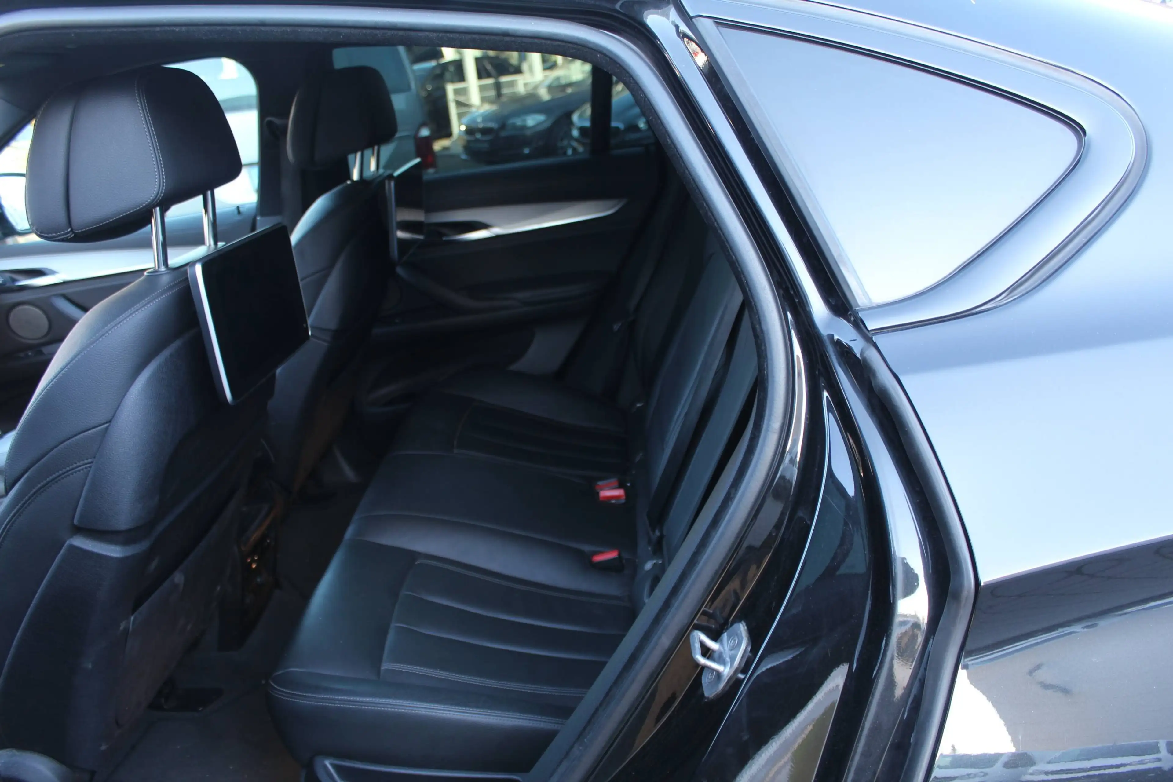 BMW X6 xDrive 30 d M Paket Voll — photo 10