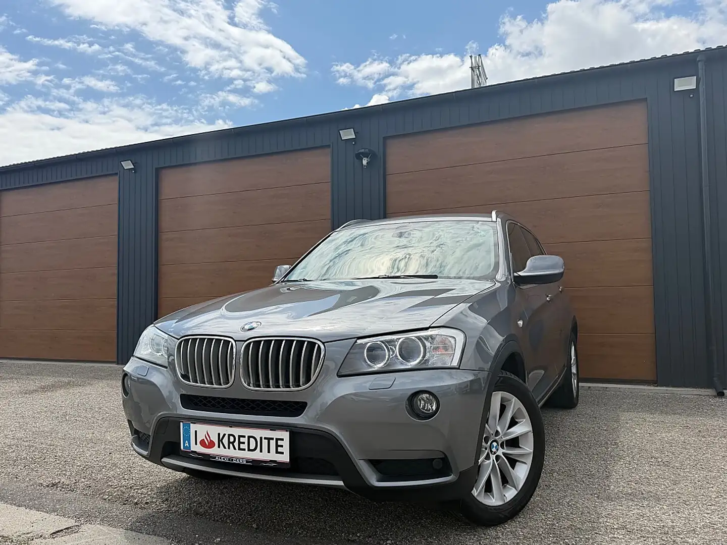 BMW X3 xDrive20d Österreich-Paket Aut. Grau - 2