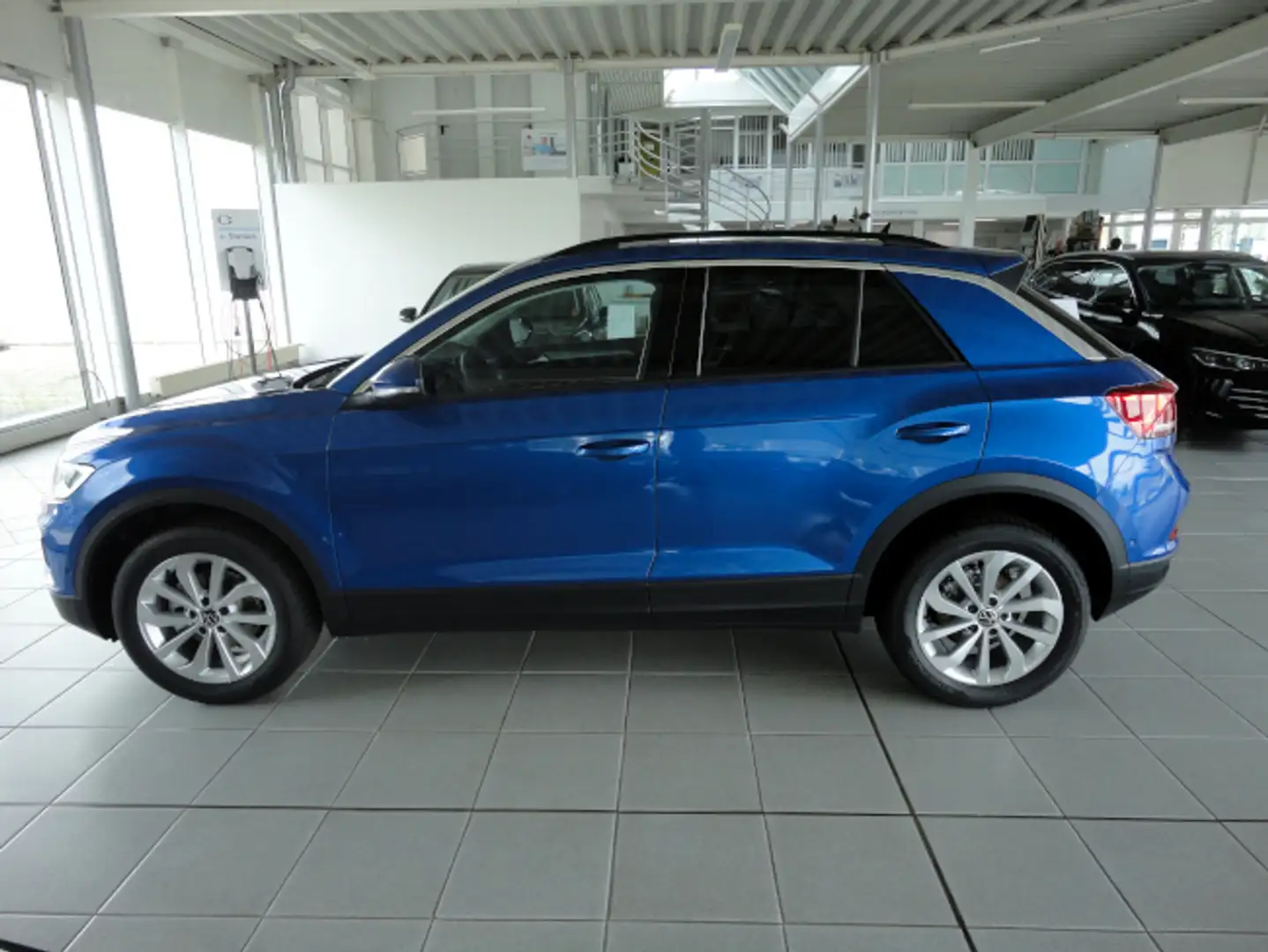 Volkswagen T-Roc Life TSI 6-Gang Bleu - 2