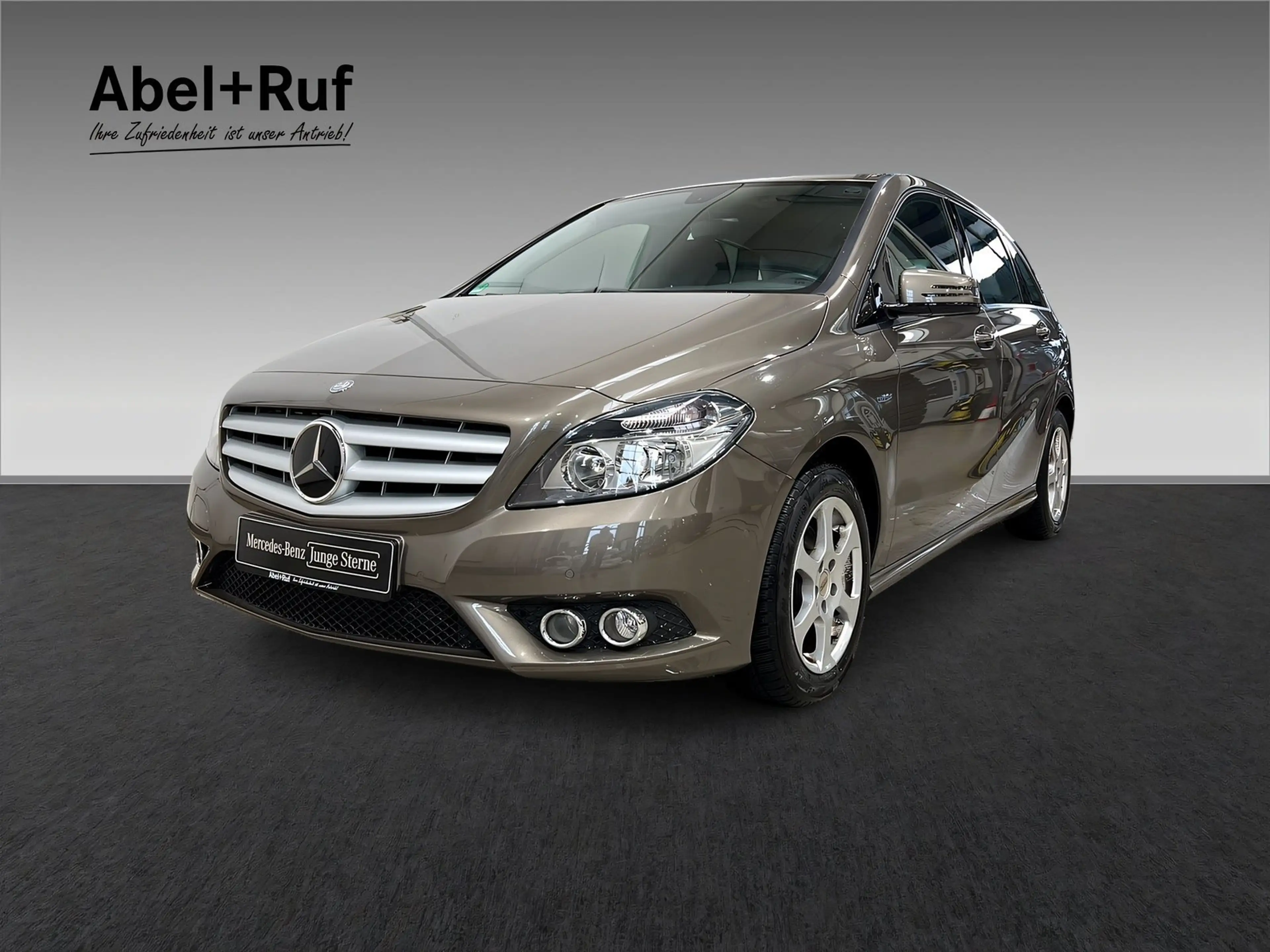 Mercedes-Benz B 200 BlueEfficiency !!nur Händler!! 8fach