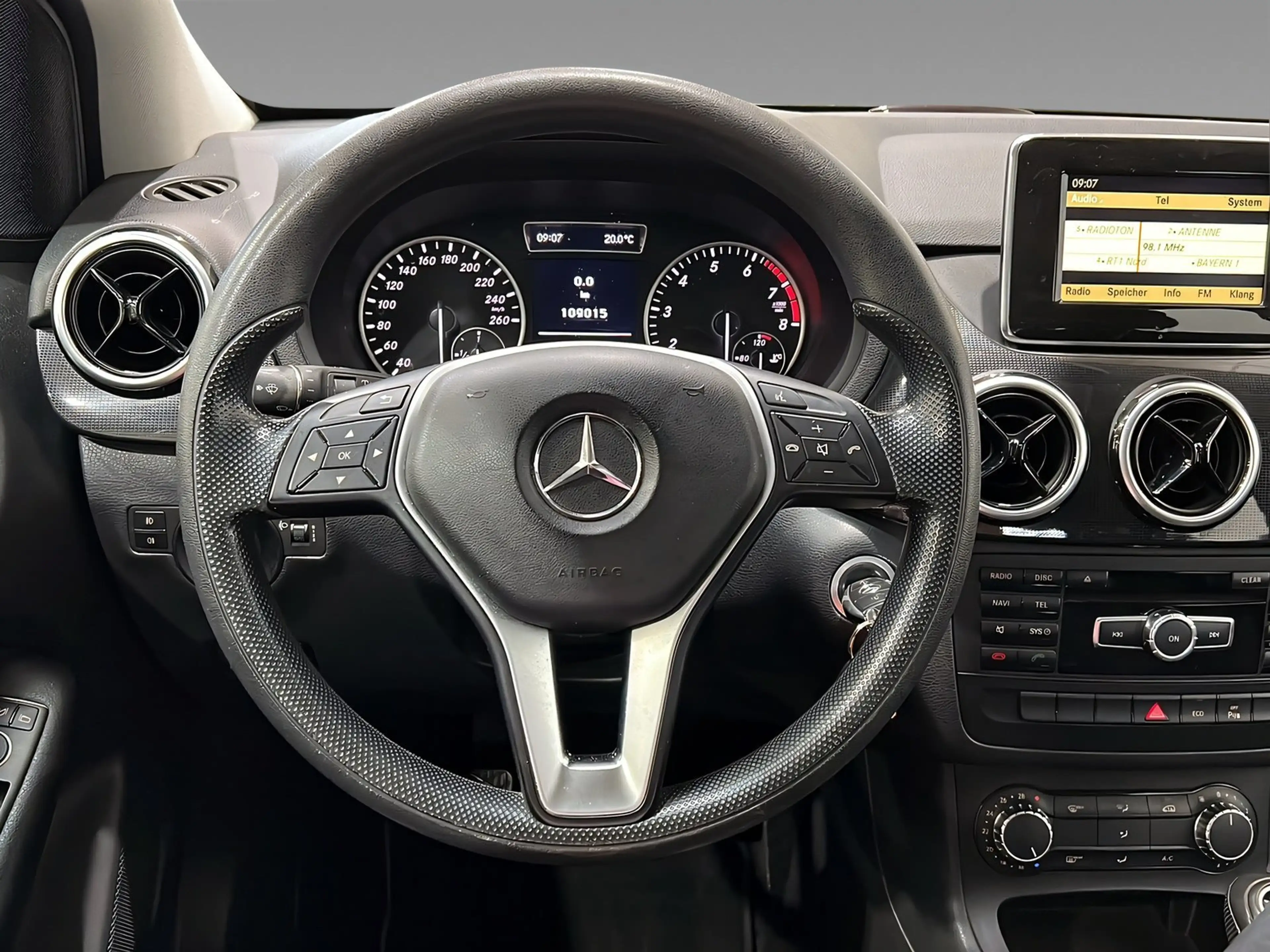 Mercedes-Benz B 200 BlueEfficiency !!nur Händler!! 8fach — photo 14