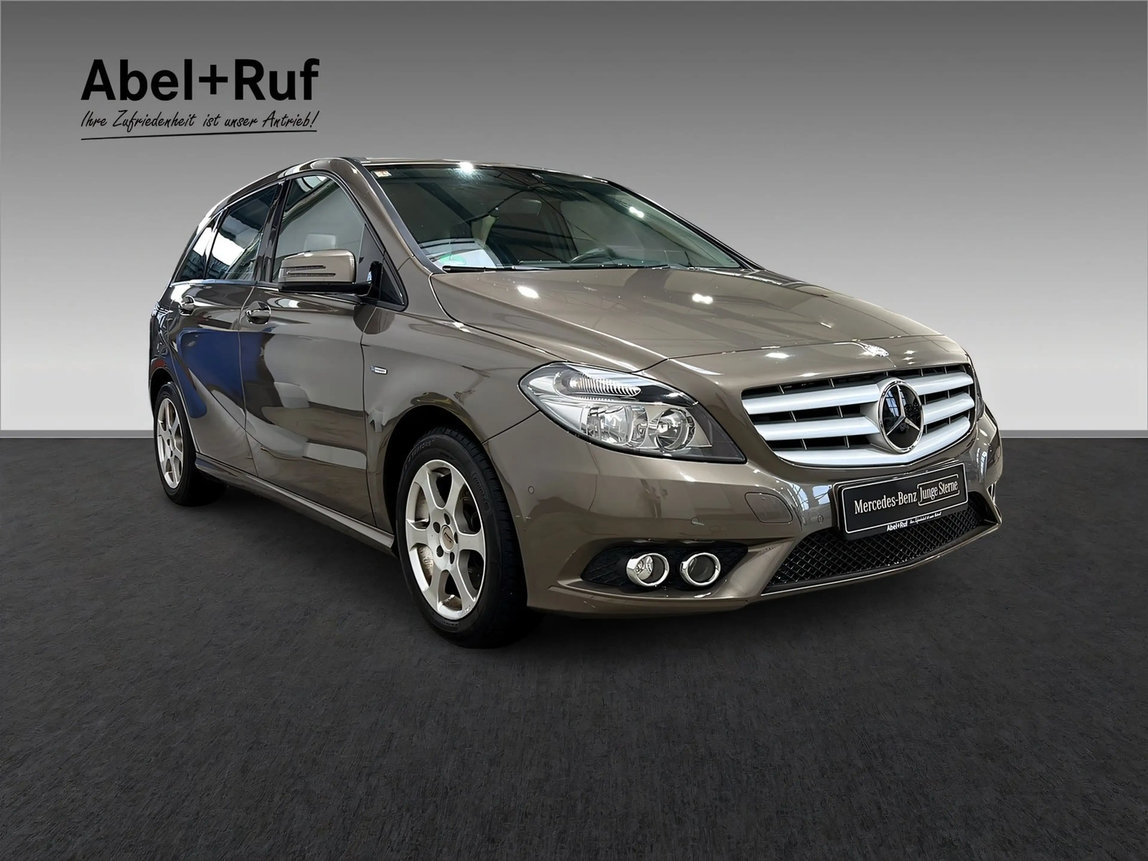 Mercedes-Benz B 200 BlueEfficiency !!nur Händler!! 8fach — photo 6