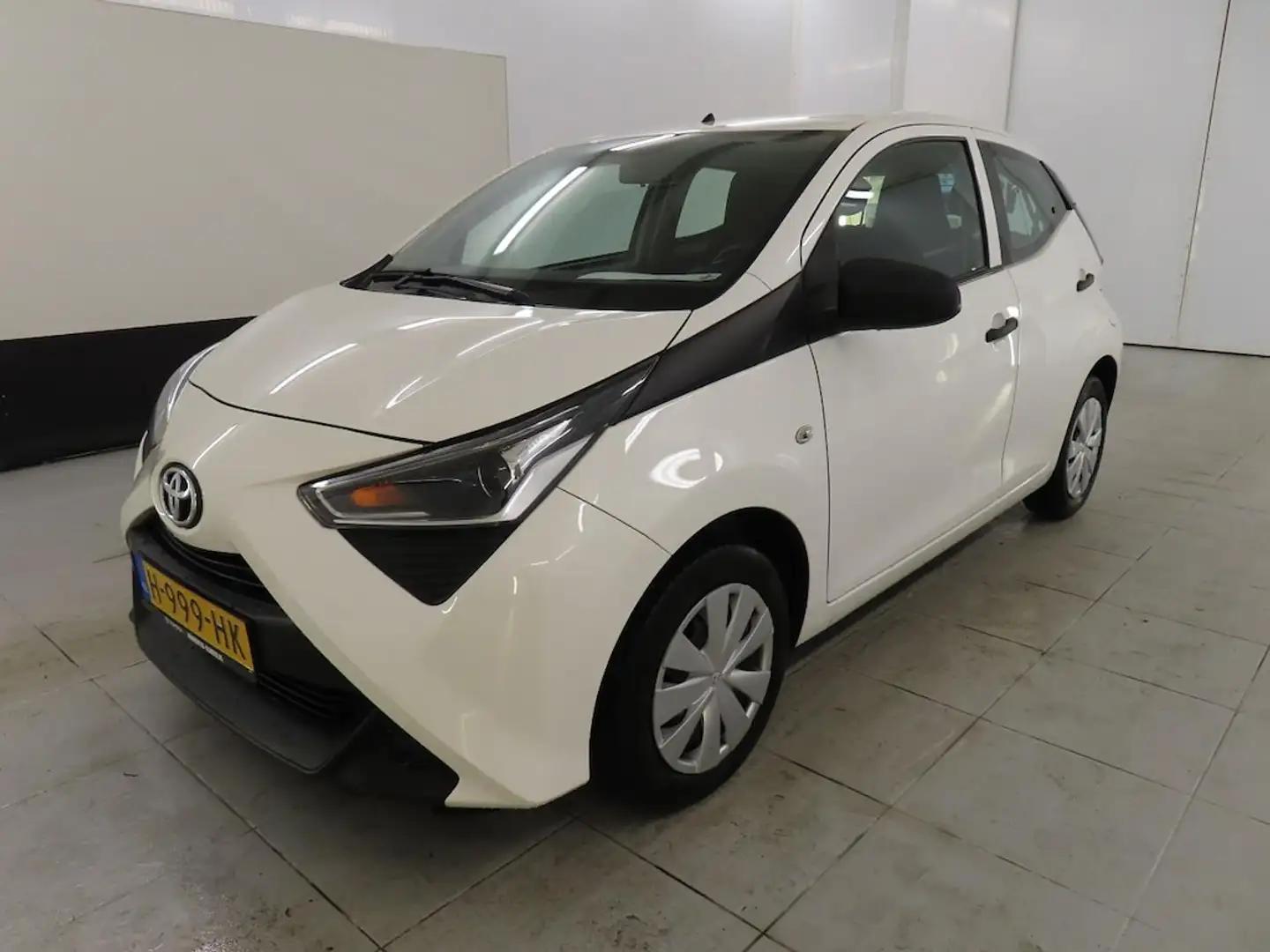 Toyota Aygo 1.0 VVT-i 72pk 5D x-fun Blanc - 1