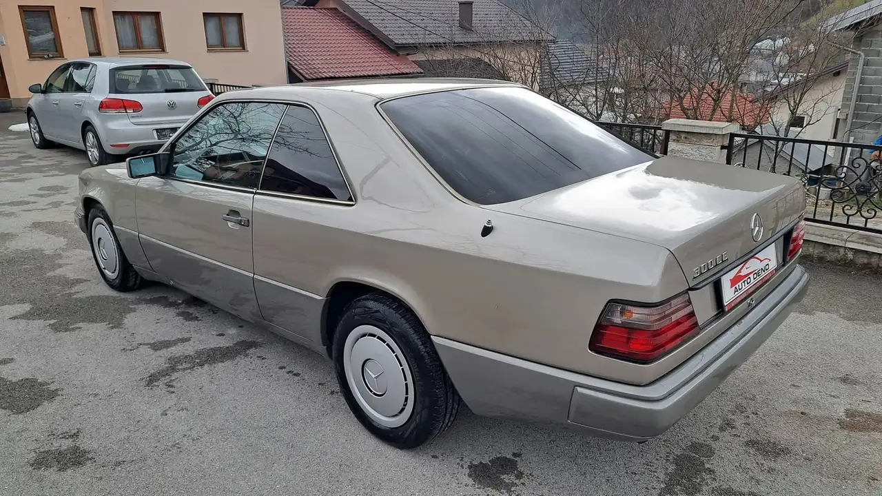 Mercedes-Benz CE 300, foto 4