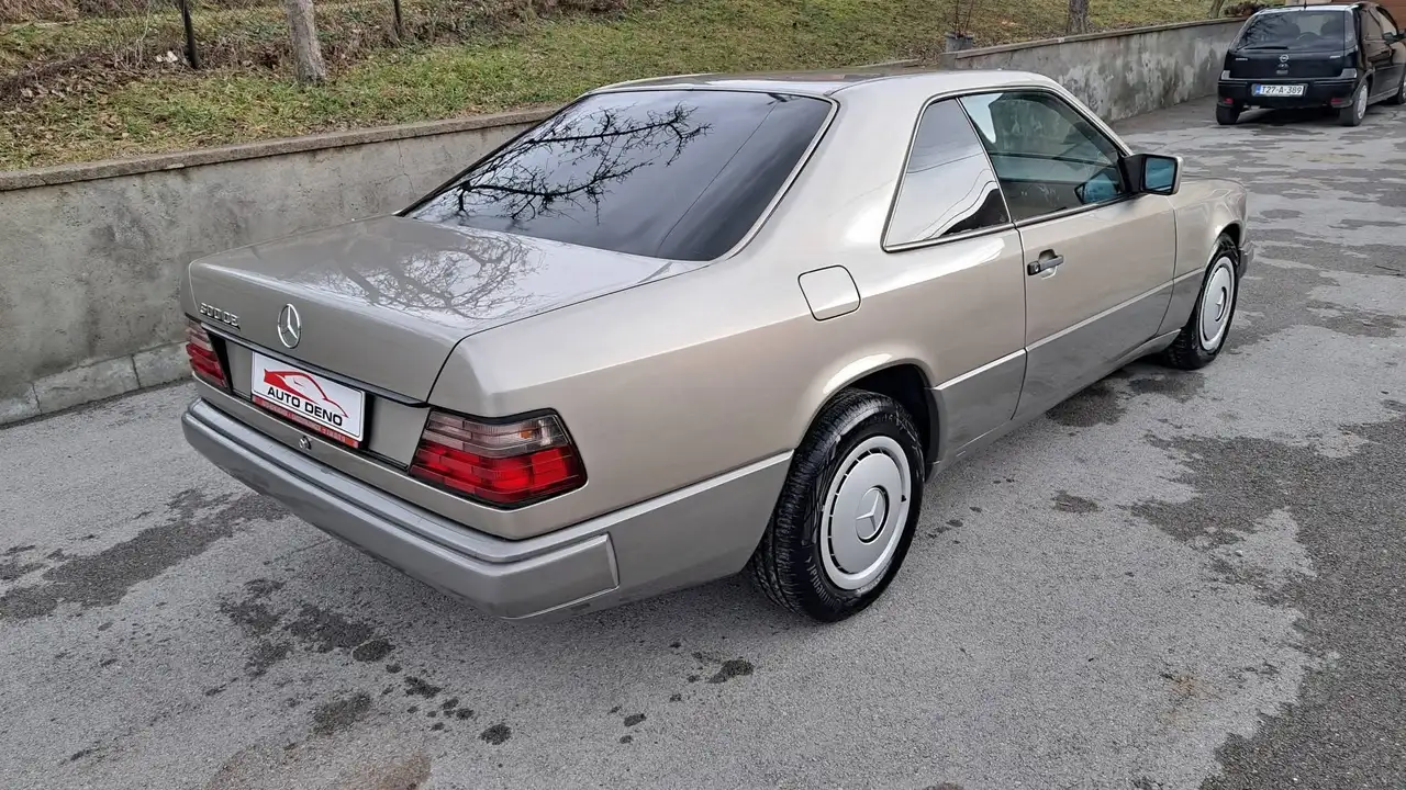 Mercedes-Benz CE 300, foto 3