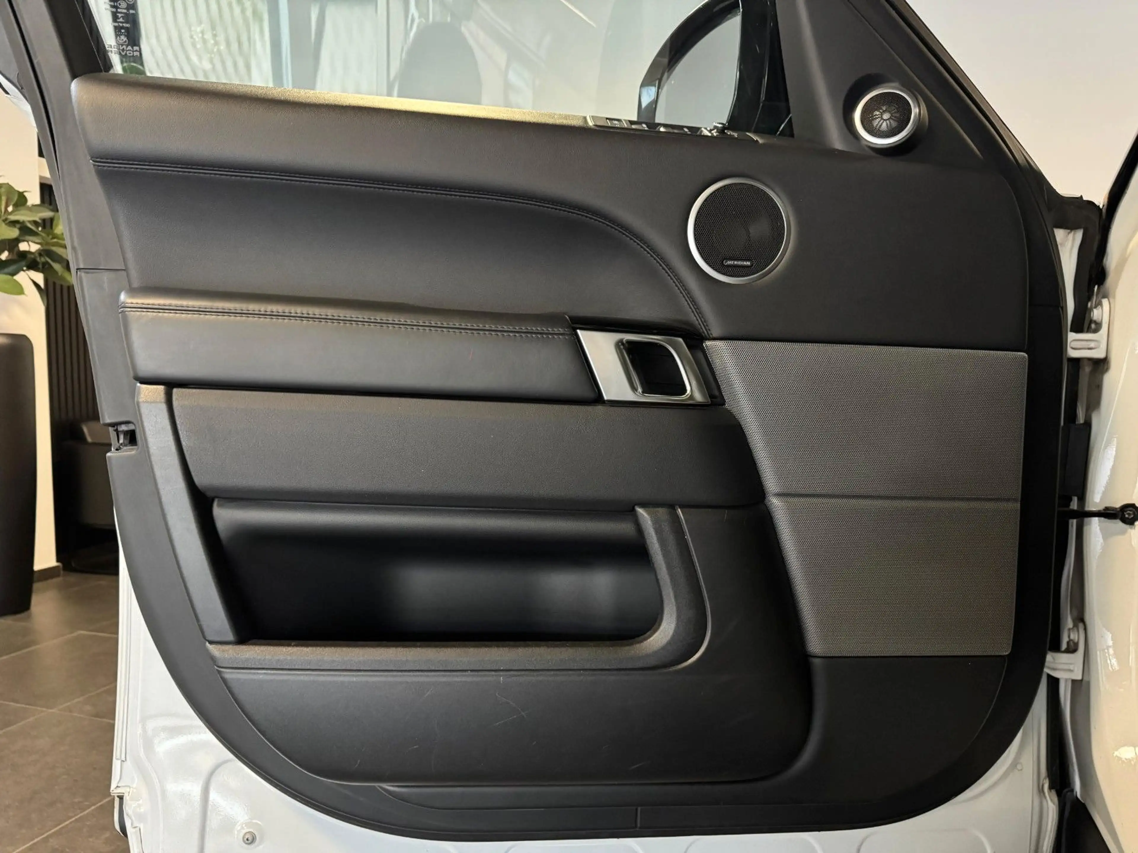 Land Rover Range Rover Sport HSE / Panorama+Meridan+AHK — photo 12