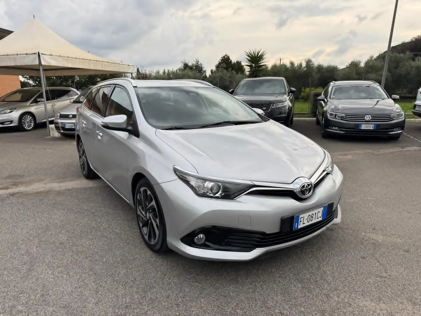 Toyota Auris Auris Touring Sports 1.6 d-4d Business 2017 Argento - 2