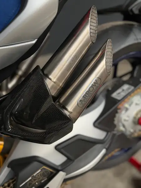 MV Agusta Brutale - foto 5