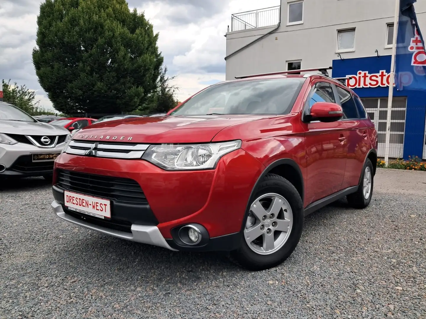Mitsubishi Outlander Klassik Kollektion+ 4WD AUTOMATIK Roşu - 1