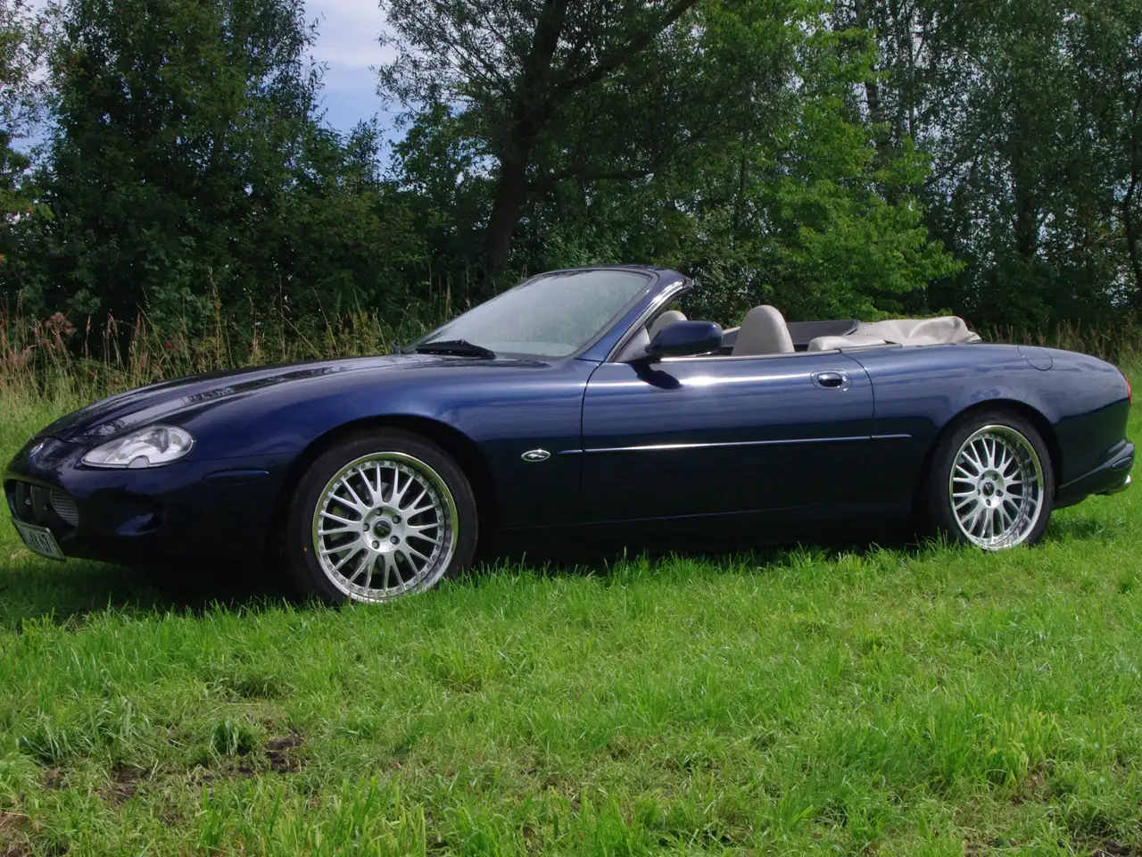 Jaguar XK8 Cabriolet, foto 1